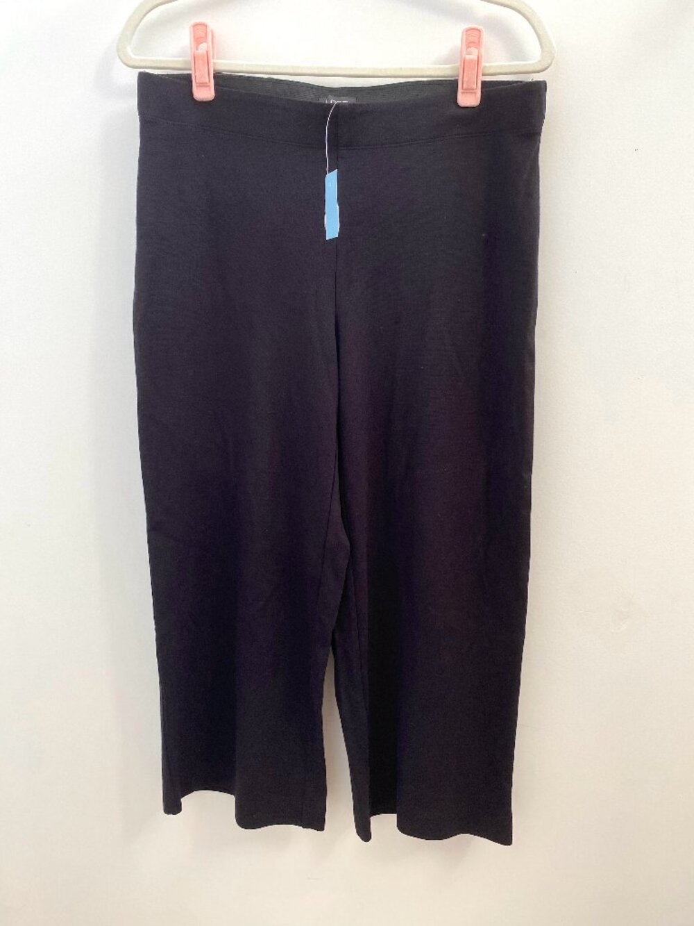 Loft Black Stretchy Capri Pants NWT - Medium Petite